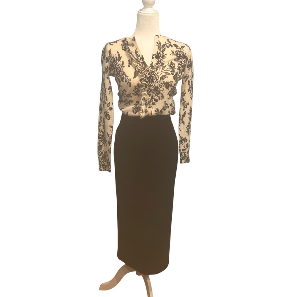 St. John Basics black midi skirt womens size 2 luxury pull on knit luxury office